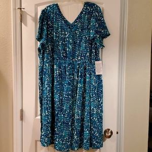 NWT Women's Leaf Print Dress